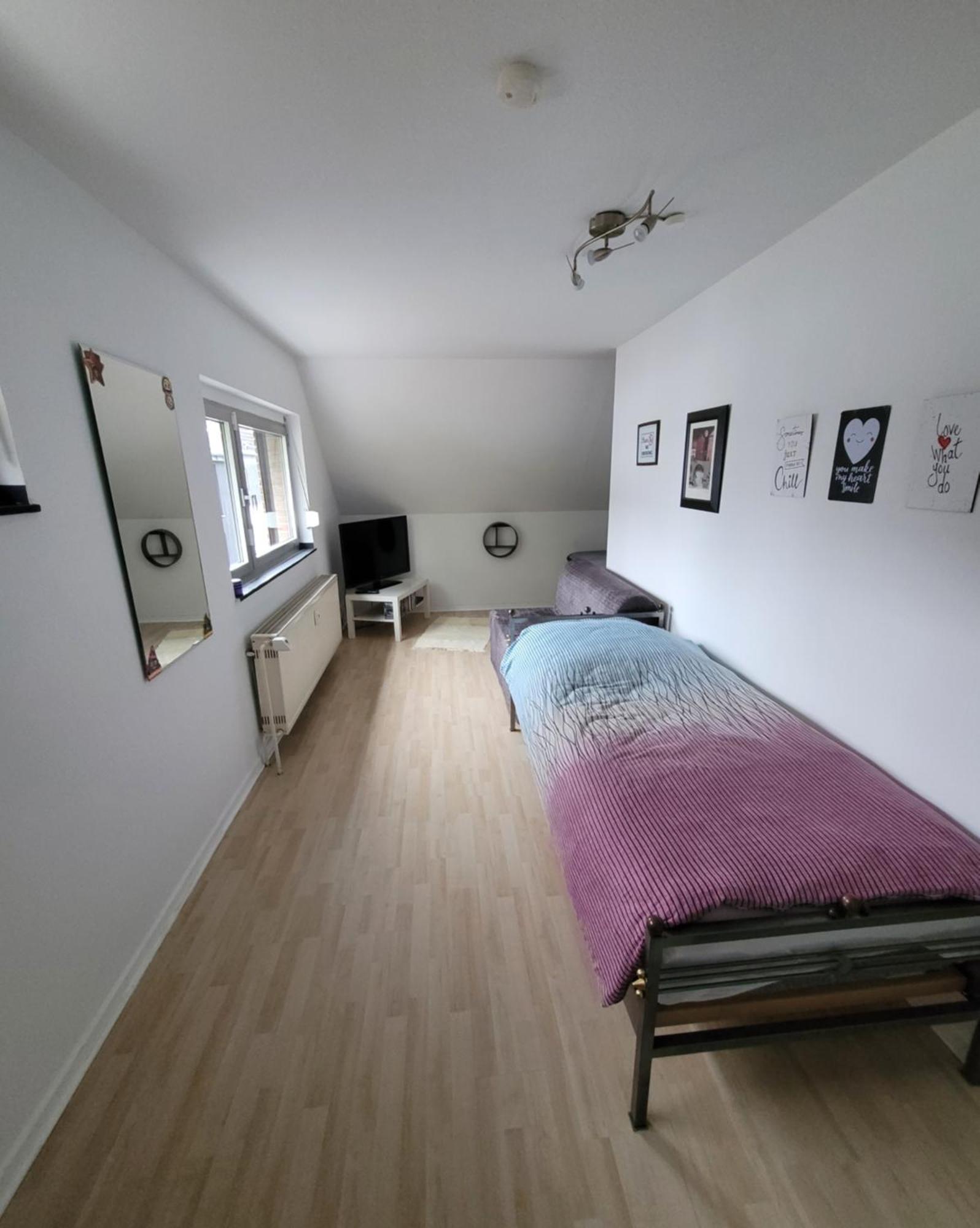 Messezimmer Am Thewissenweg ดุสเซลดอร์ฟ ห้อง รูปภาพ